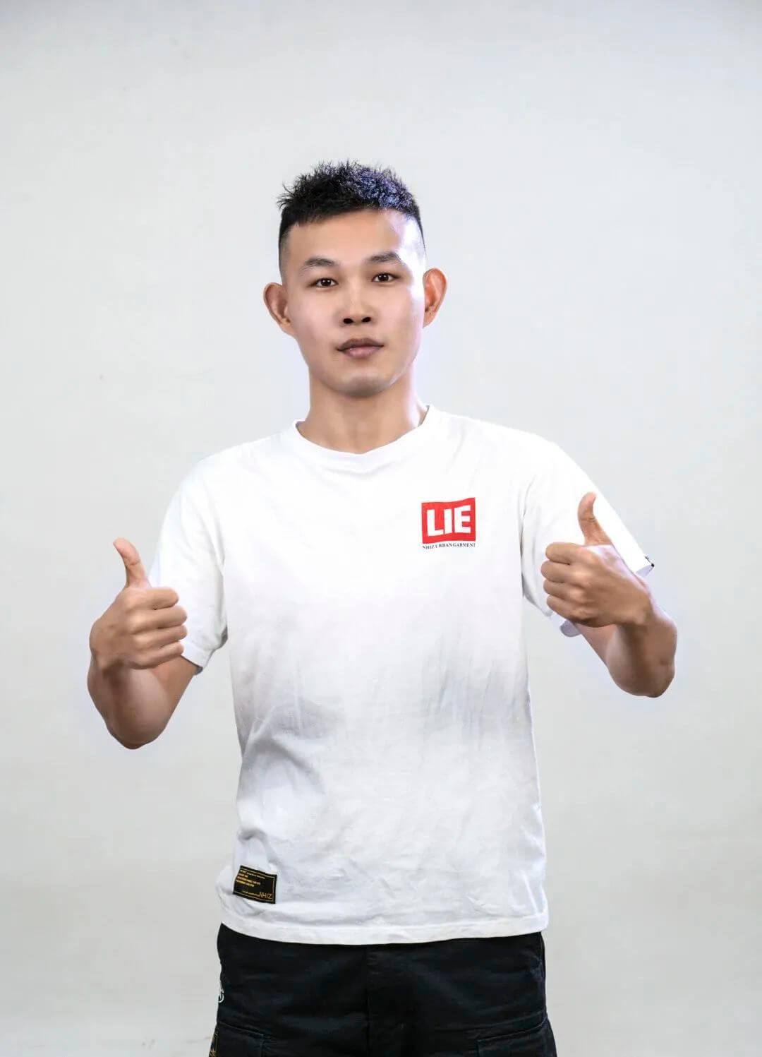品牌营销事业部 影视后期设计 杨学思 品牌营销事业部 影视后期设计 杨学思